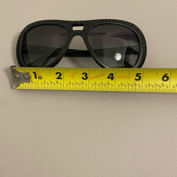 Authentic Chanel sunglasses with blings - Picture 11 of 12